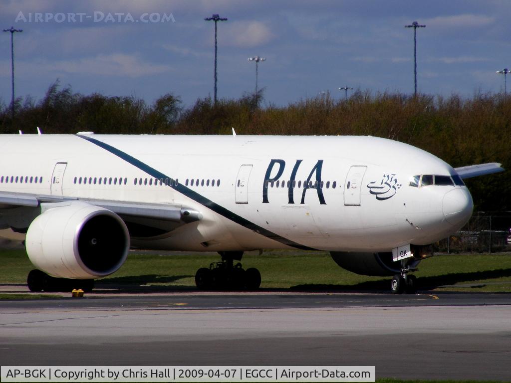 AP-BGK, 2004 Boeing 777-240/ER C/N 33776, PIA