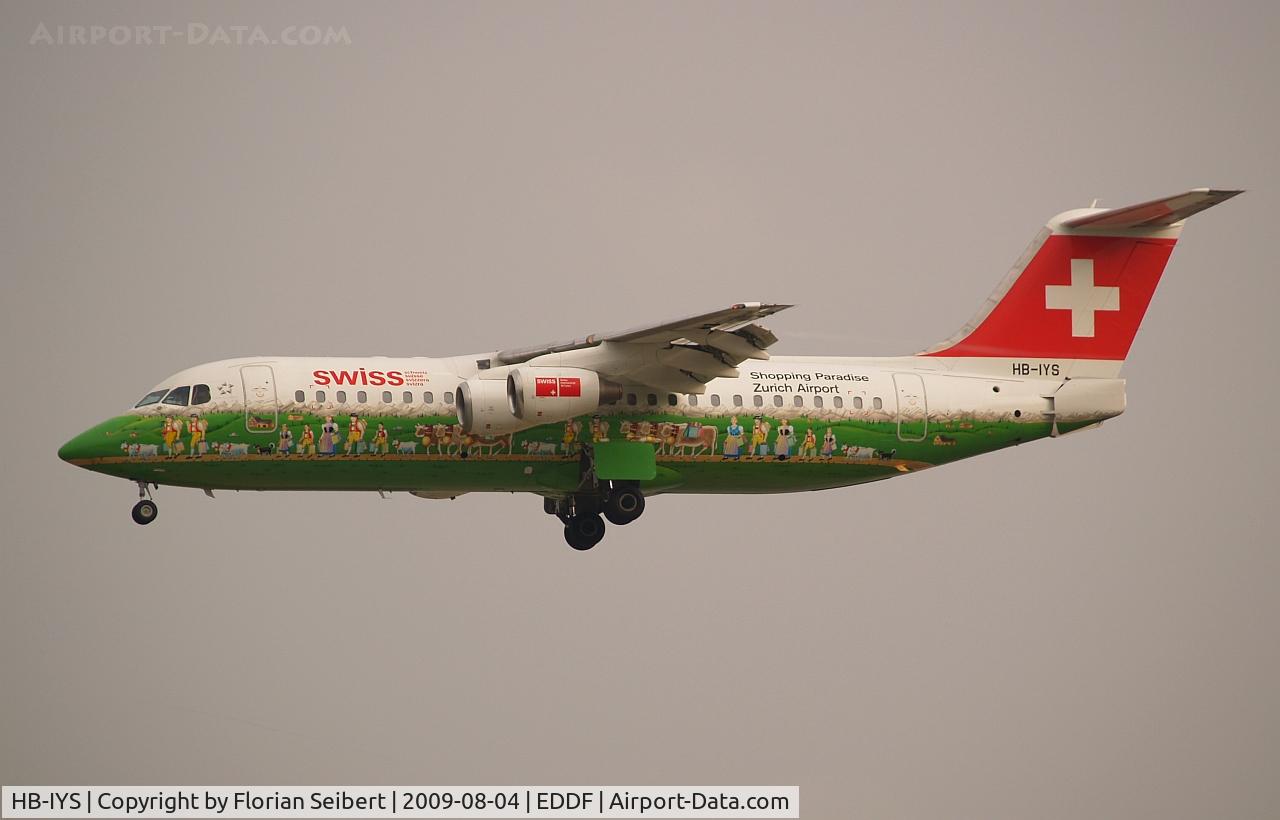 HB-IYS, 2001 British Aerospace Avro 146-RJ100 C/N E3381, Zurich Shopper
