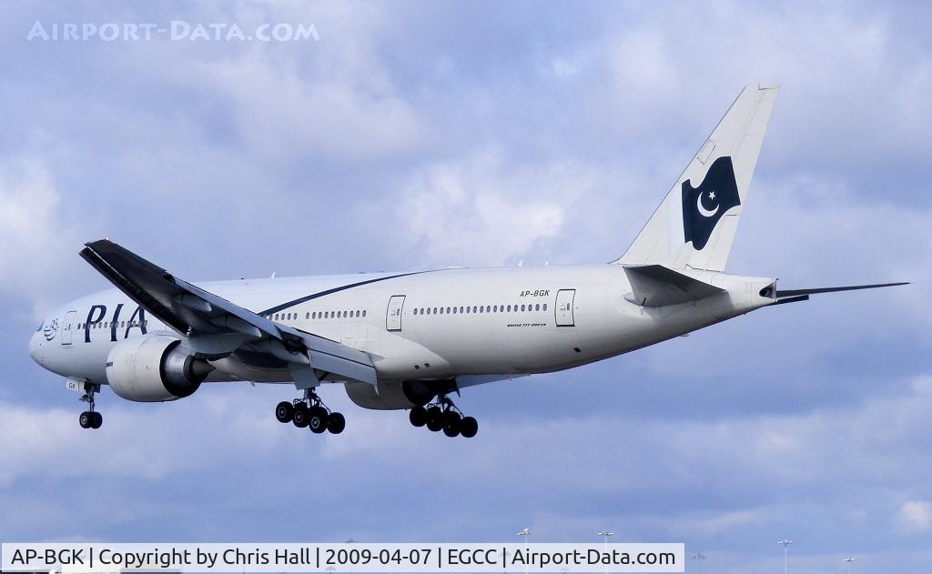 AP-BGK, 2004 Boeing 777-240/ER C/N 33776, PIA