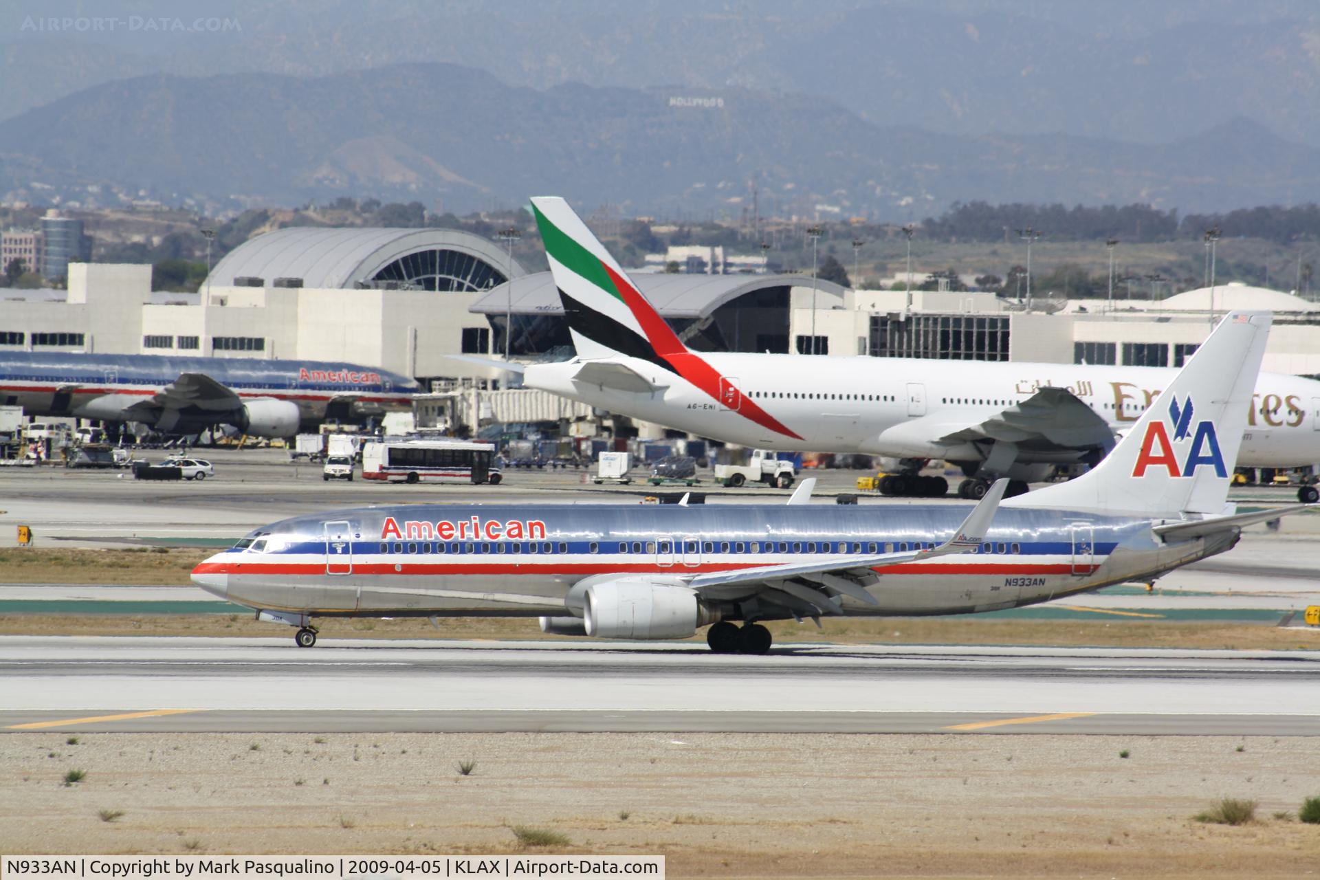 N933AN, 2000 Boeing 737-823 C/N 30080, Boeing 737-800
