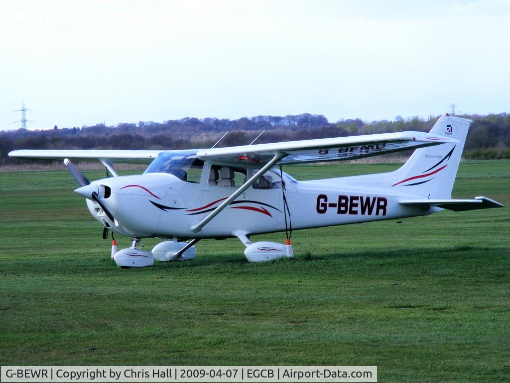 G-BEWR, 1977 Reims F172N Skyhawk C/N 1613, privately owned