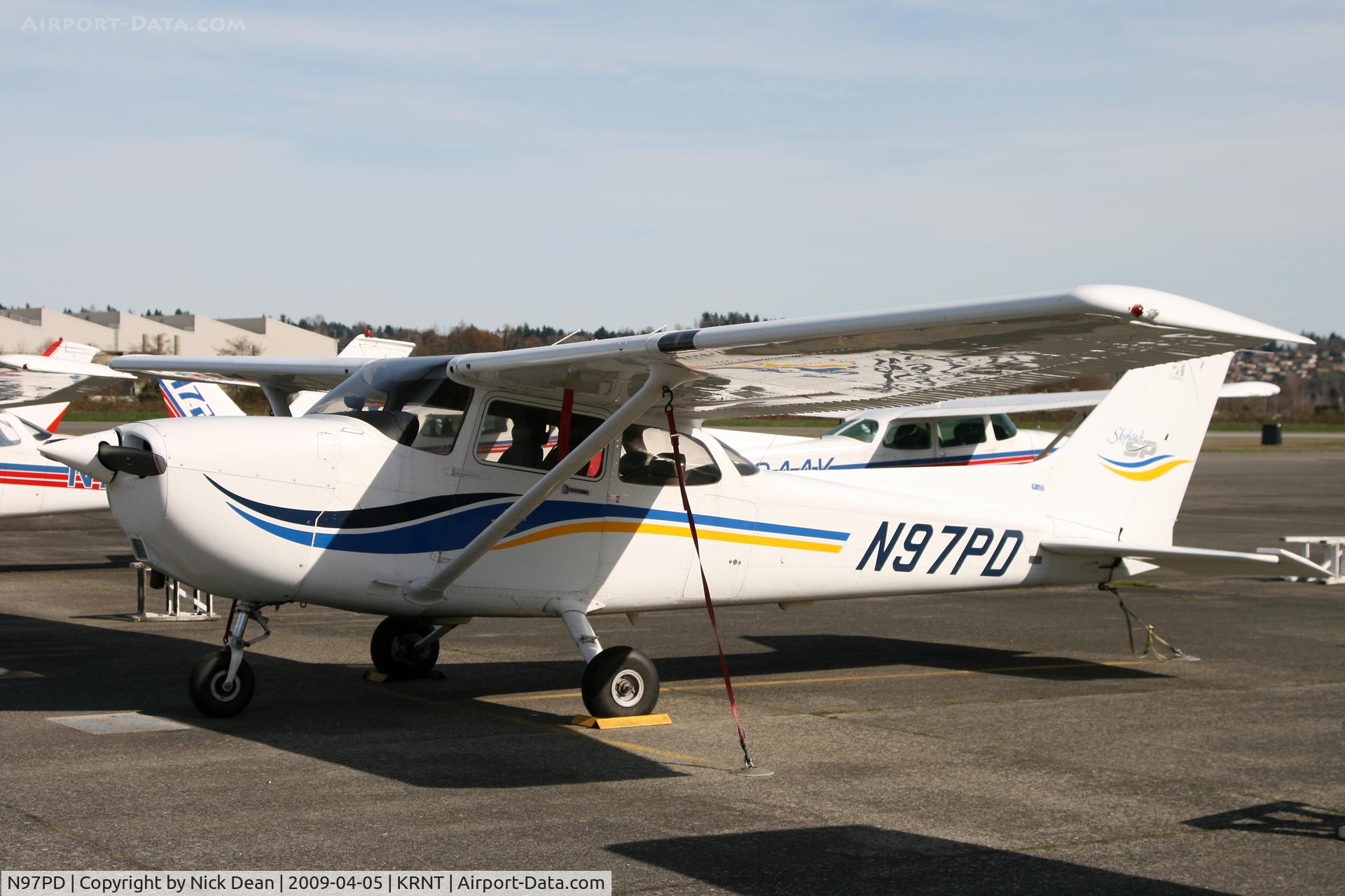 N97PD, 2000 Cessna 172S C/N 172S8392, KRNT