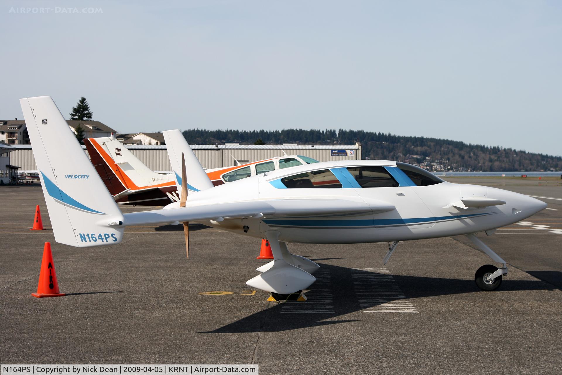 N164PS, 2005 Velocity Velocity 173 FG C/N 3FE030, KRNT