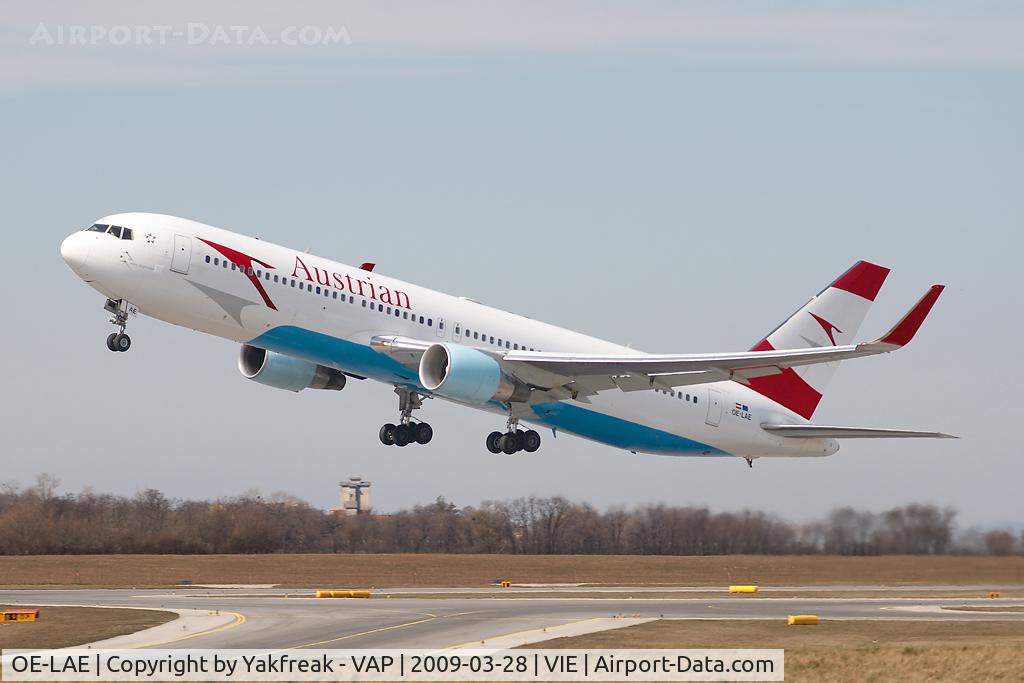 OE-LAE, 2000 Boeing 767-3Z9/ER C/N 30383, Austrian Airlines Boeing 767-300