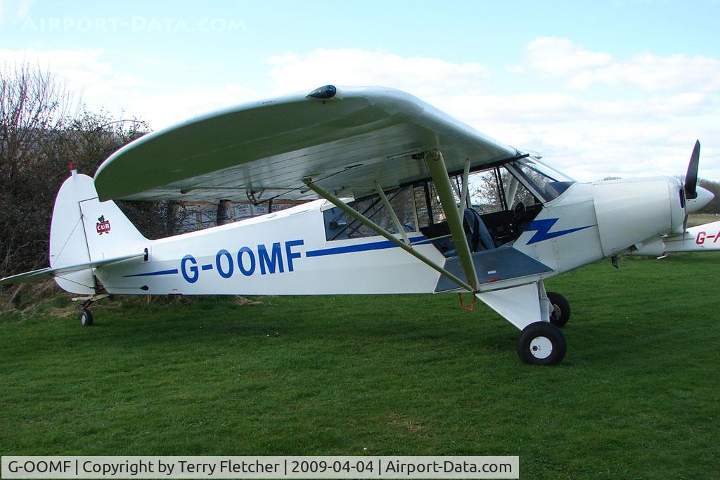 G-OOMF, 1967 Piper PA-18-150 Super Cub C/N 18-8560, Piper Cub at Enstone South