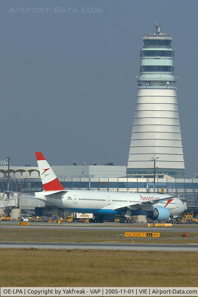 OE-LPA, 1997 Boeing 777-2Z9/ER C/N 28698, Austrian Airlines Boeing 777-200
