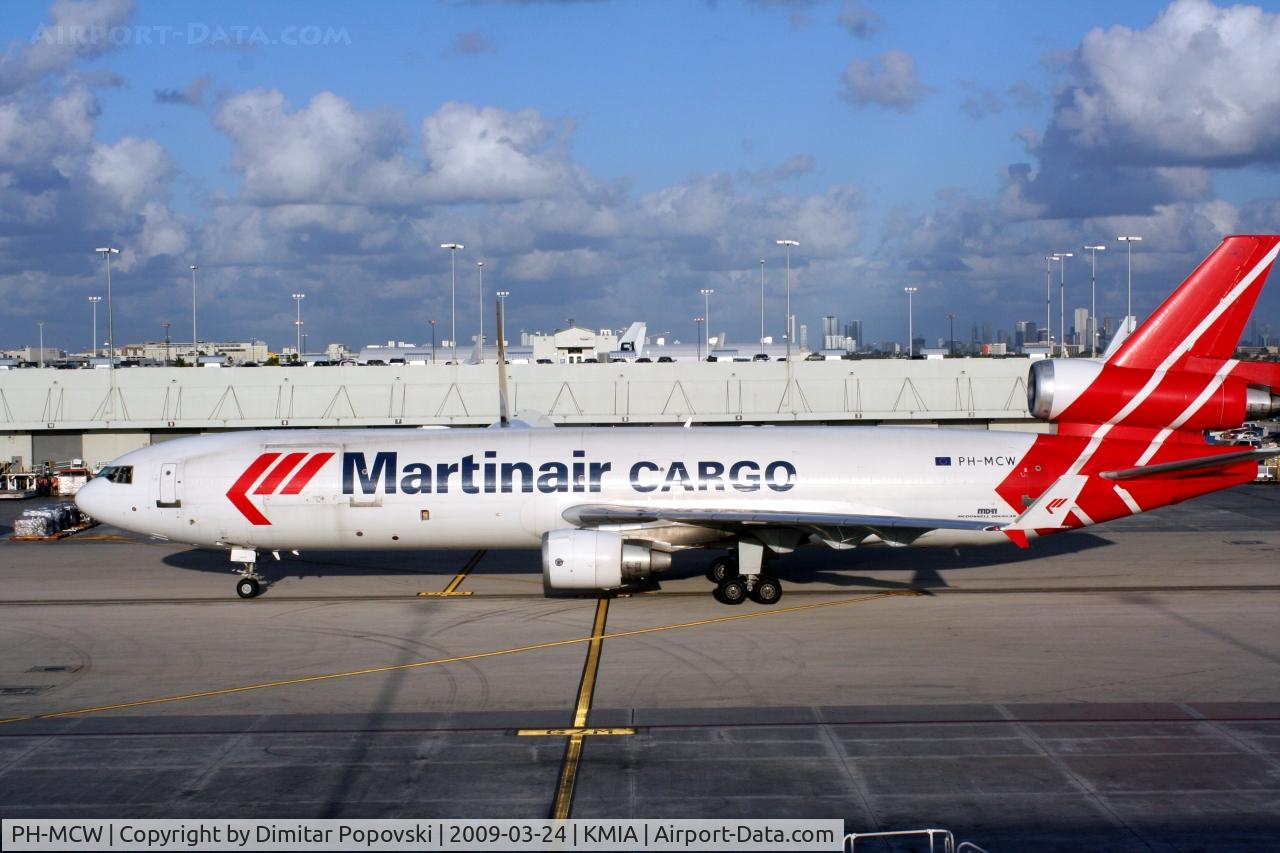PH-MCW, 1998 McDonnell Douglas MD-11F C/N 48788, It had just landed at MIA
