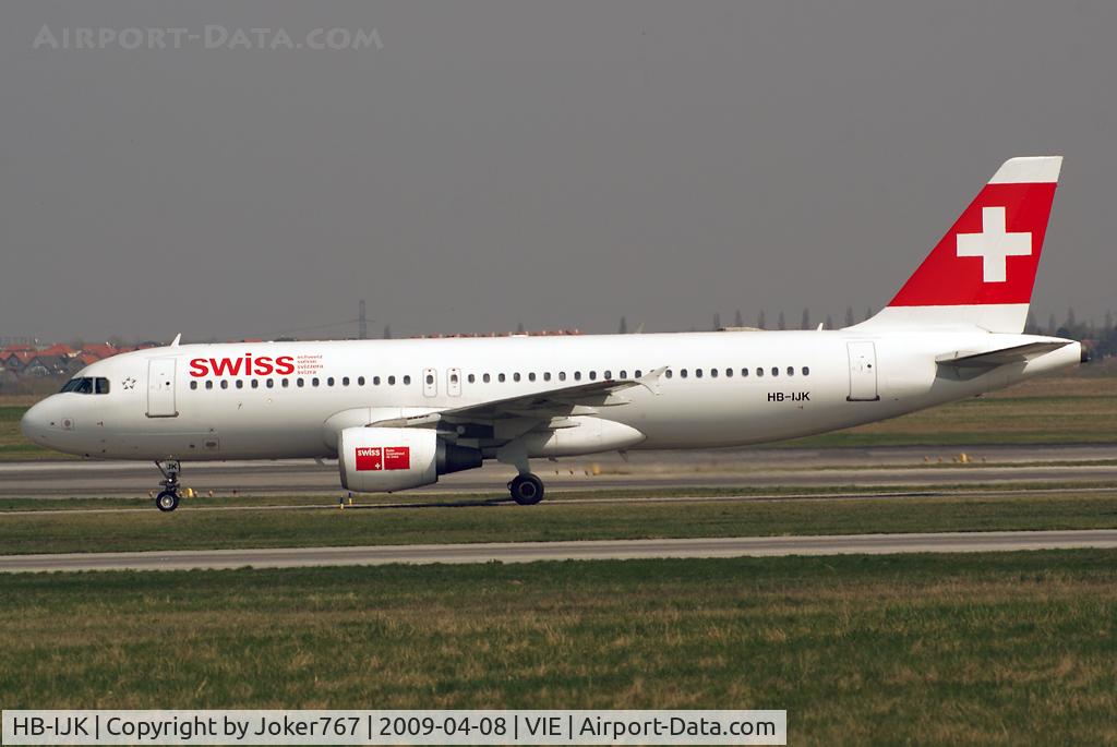 HB-IJK, 1996 Airbus A320-214 C/N 596, Swiss Airbus A320-214