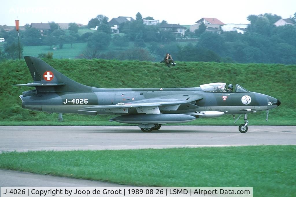 J-4026, Hawker Hunter F.58 C/N 41H-697392, Seen after its demo at Dübendorf.
