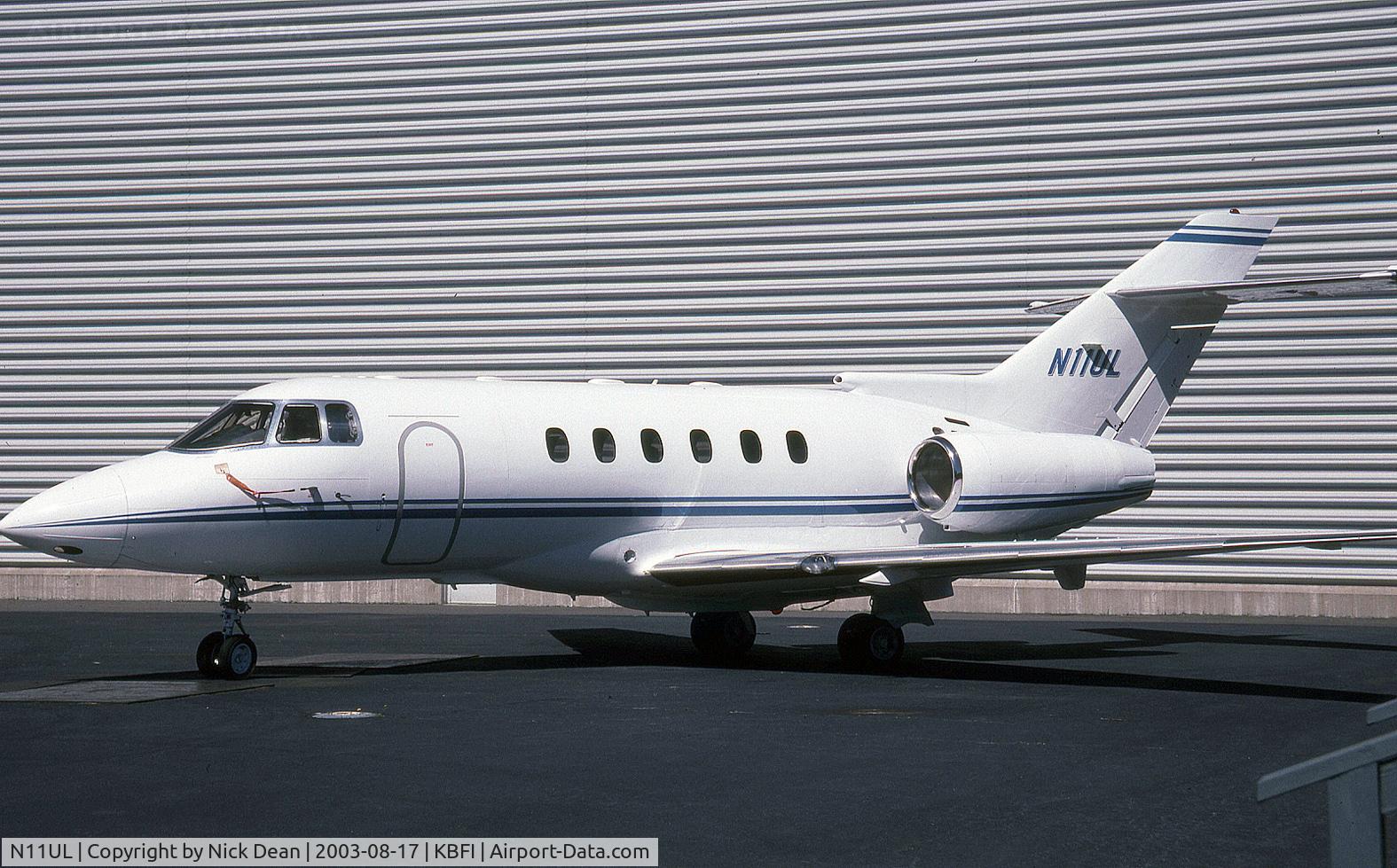 N11UL, 2000 Raytheon Hawker 800XP C/N 258498, KBFI