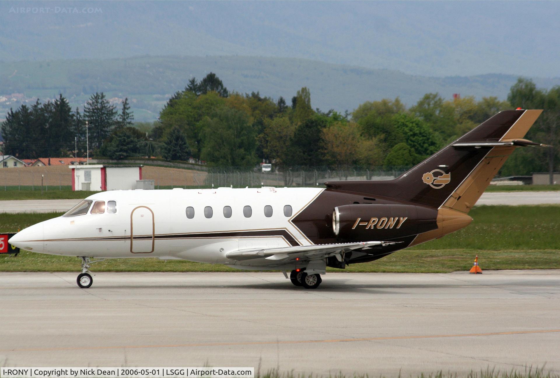 I-RONY, 2000 Raytheon Hawker 800XP C/N 258506, LSGG