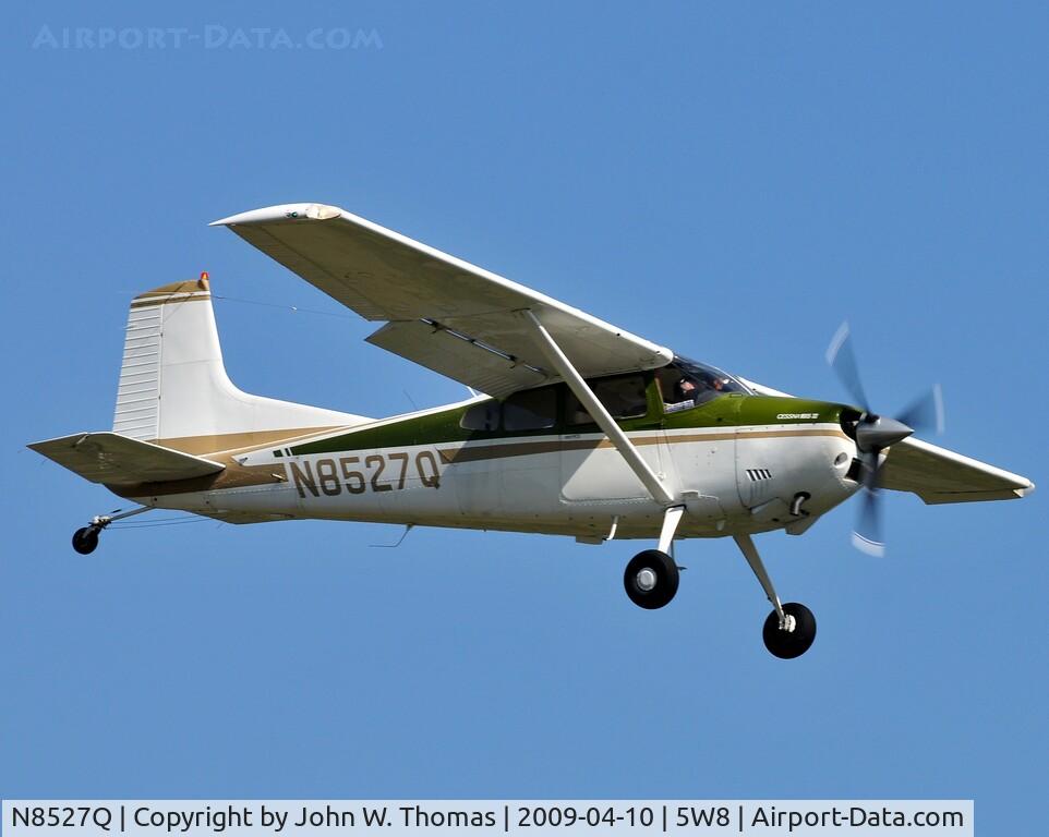 N8527Q, 1978 Cessna A185F Skywagon 185 C/N 18503726, Departing runway 22