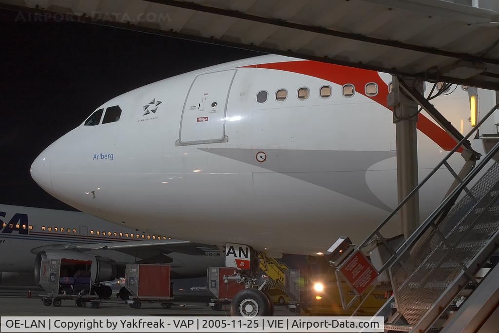 OE-LAN, 1997 Airbus A330-223 C/N 195, Austrian Airlines Airbus 330-200