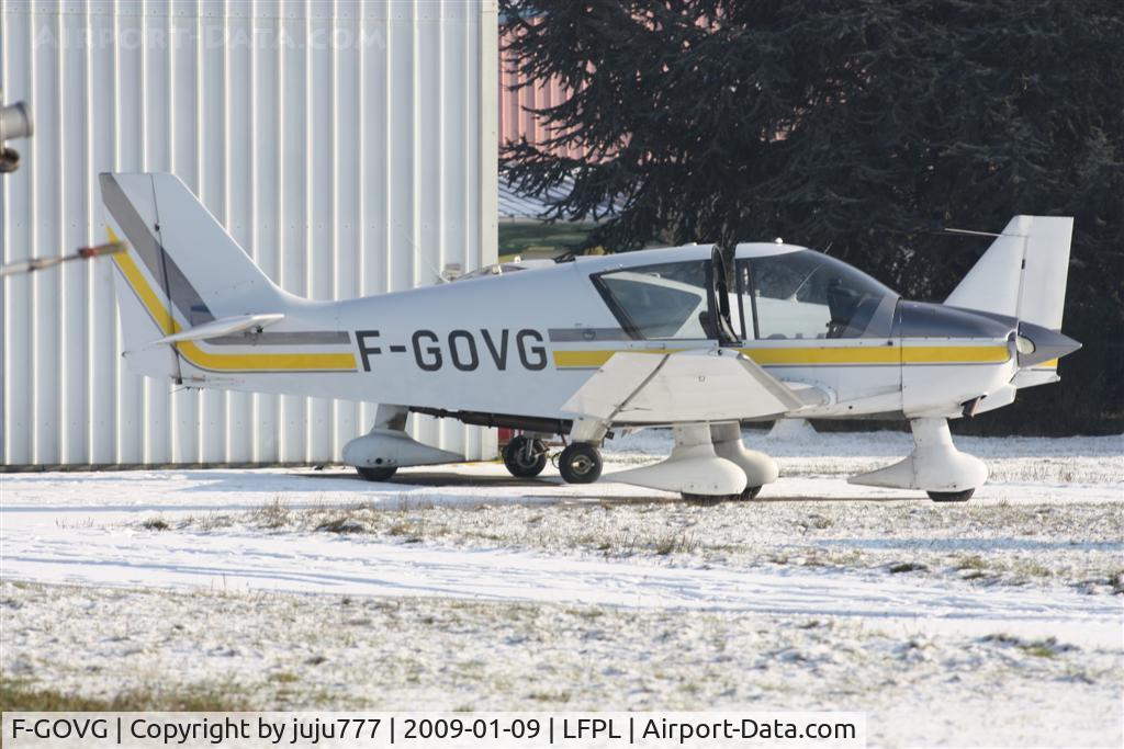 F-GOVG, Robin DR-400-140B Major C/N 2314, at Logne