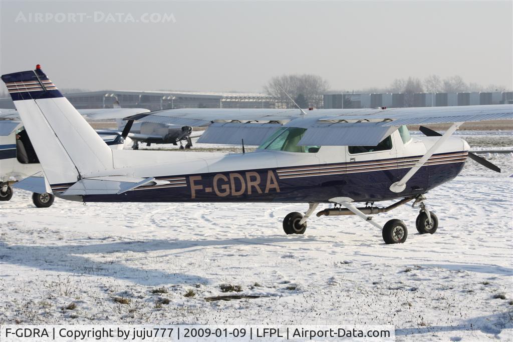 F-GDRA, Reims F152 C/N 1880, at Logne