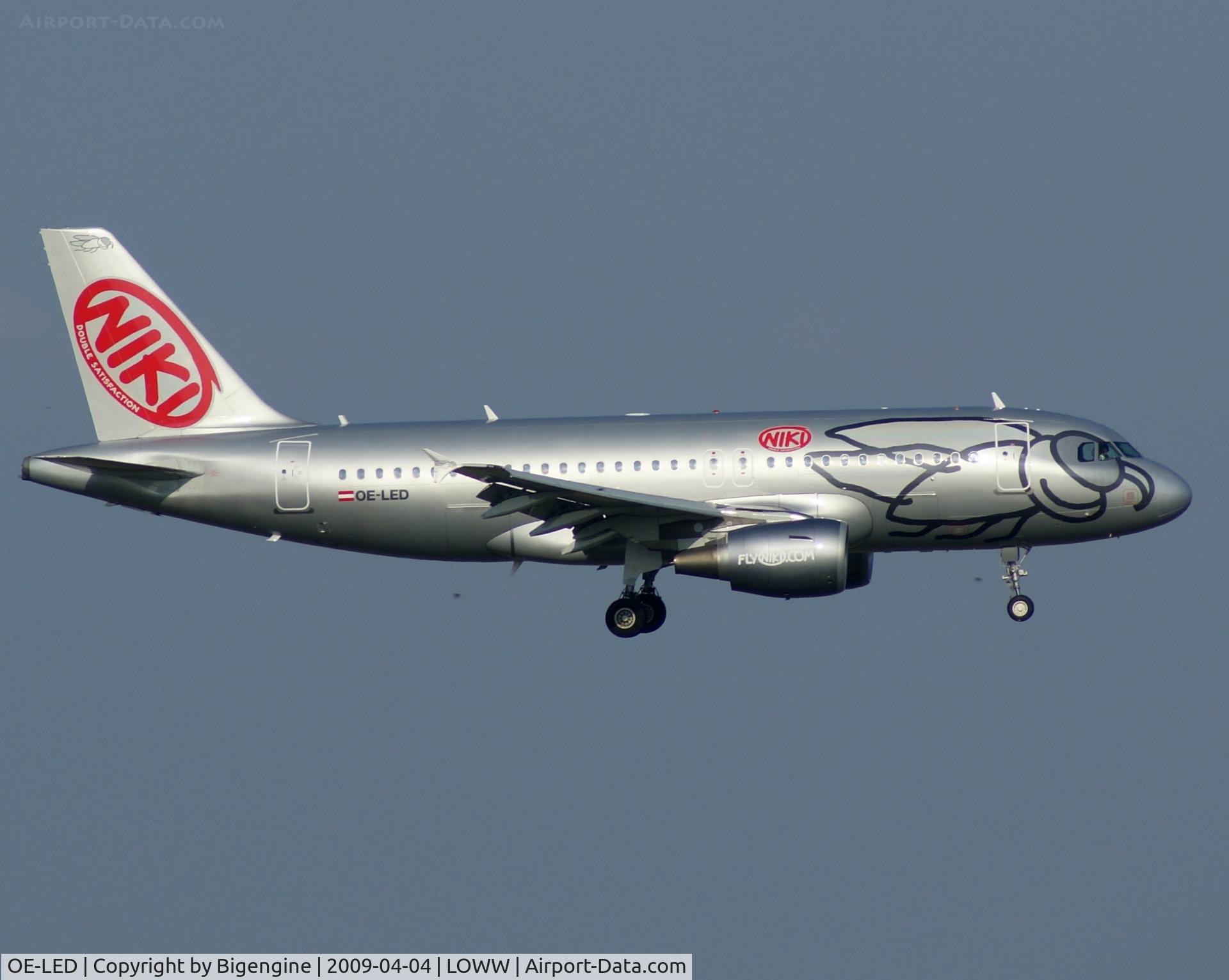 OE-LED, 2008 Airbus A319-112 C/N 3407, Newest A319 from Niki landing on Rwy16.