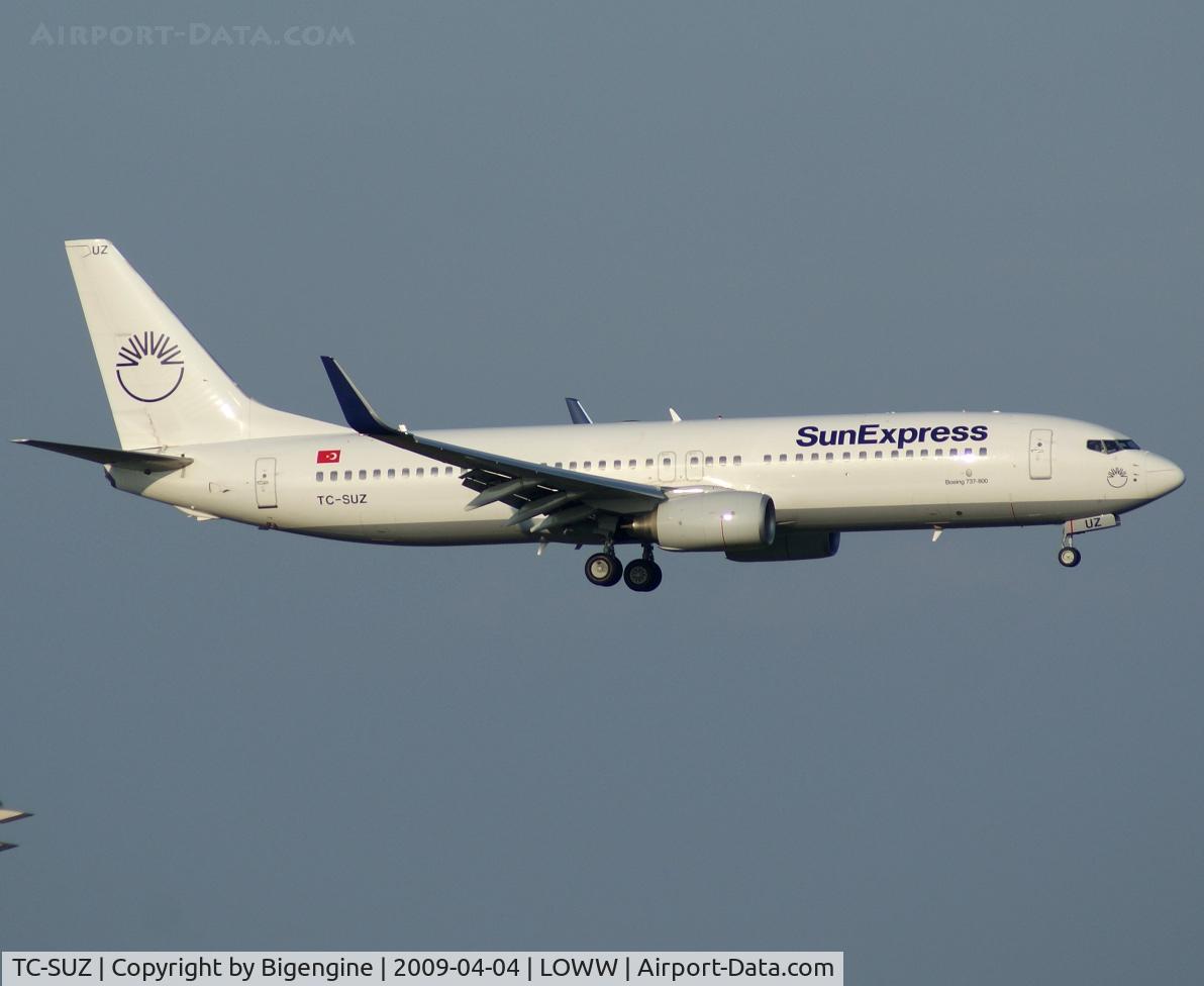 TC-SUZ, 2008 Boeing 737-8HX C/N 29649, SunExpress Landing Rwy16.