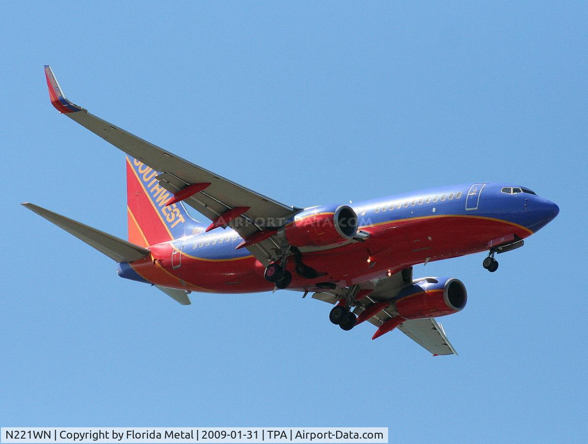 N221WN, 2005 Boeing 737-7H4 C/N 34259, Southwest 737-700