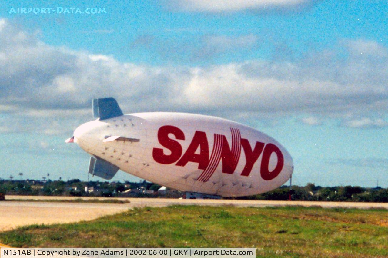 N151AB, 1997 American Blimp Corp A-1-50 C/N 101, Sanyo Blimp at Arlington Municipal