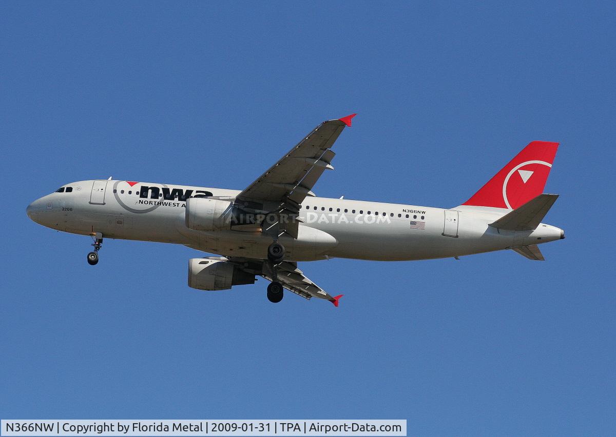 N366NW, 1999 Airbus A320-212 C/N 0981, Northwest A320