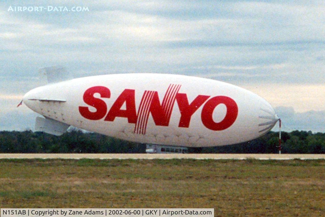 N151AB, 1997 American Blimp Corp A-1-50 C/N 101, Sanyo Blimp at Arlington Municipal