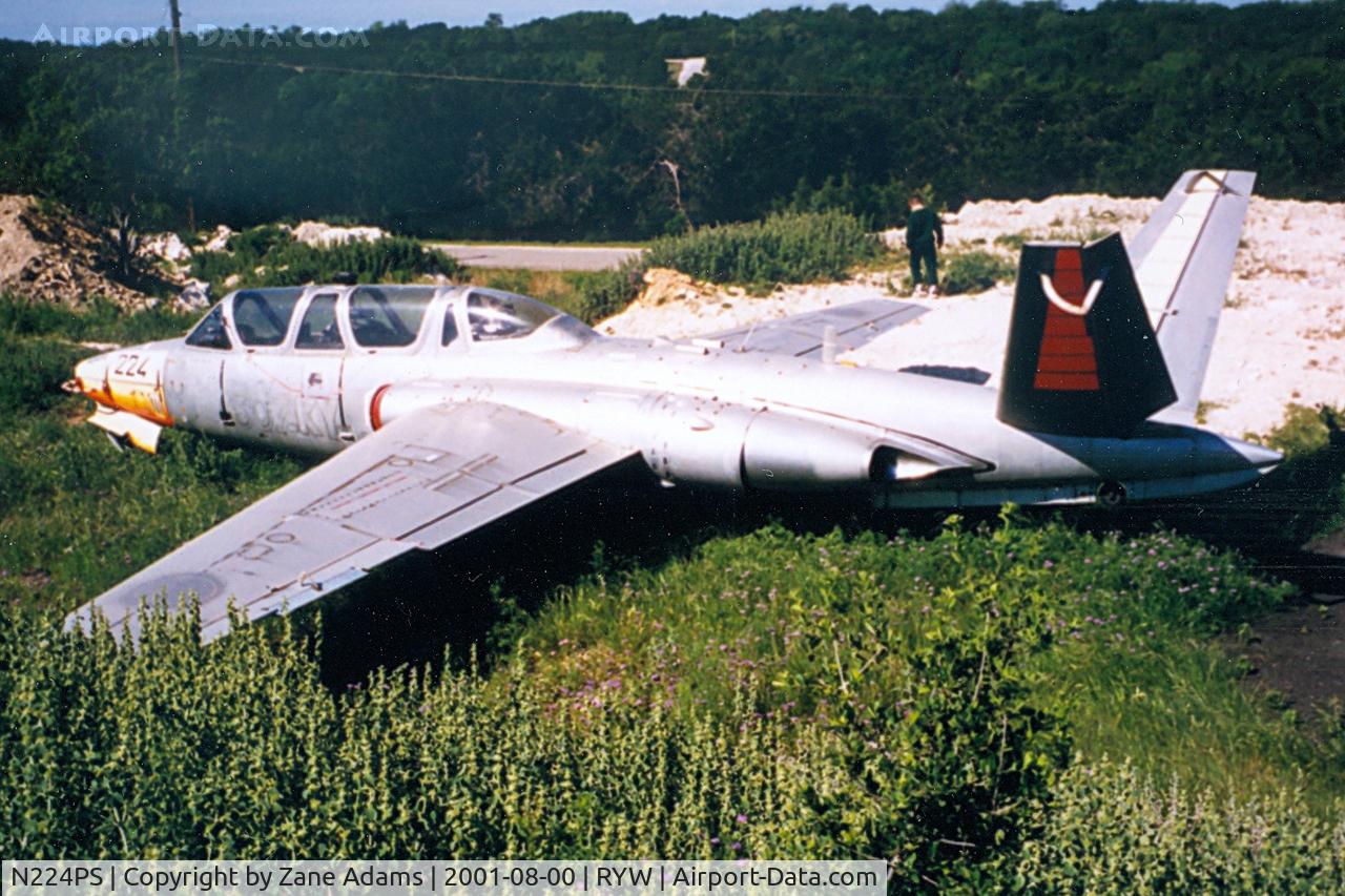N224PS, Fouga CM-170 Magister C/N 224, At Lago Vista airport