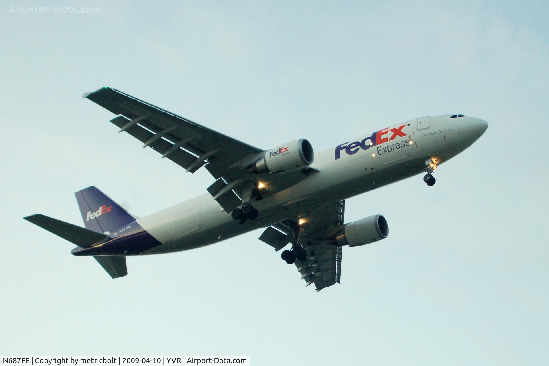 N687FE, 2007 Airbus A300F4-605R C/N 0873, Early morning arrival from Memphis