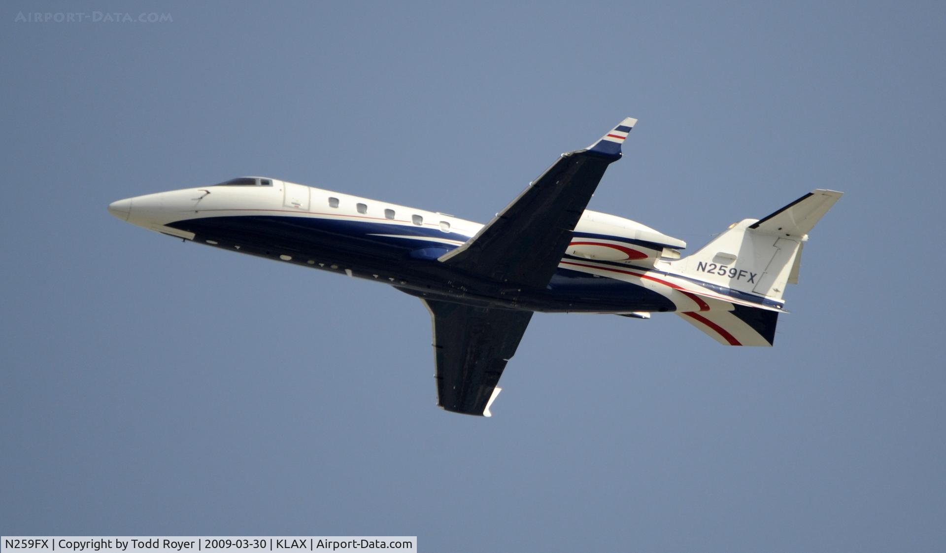N259FX, 2005 Learjet 60 C/N 295, Departing LAX on 25L