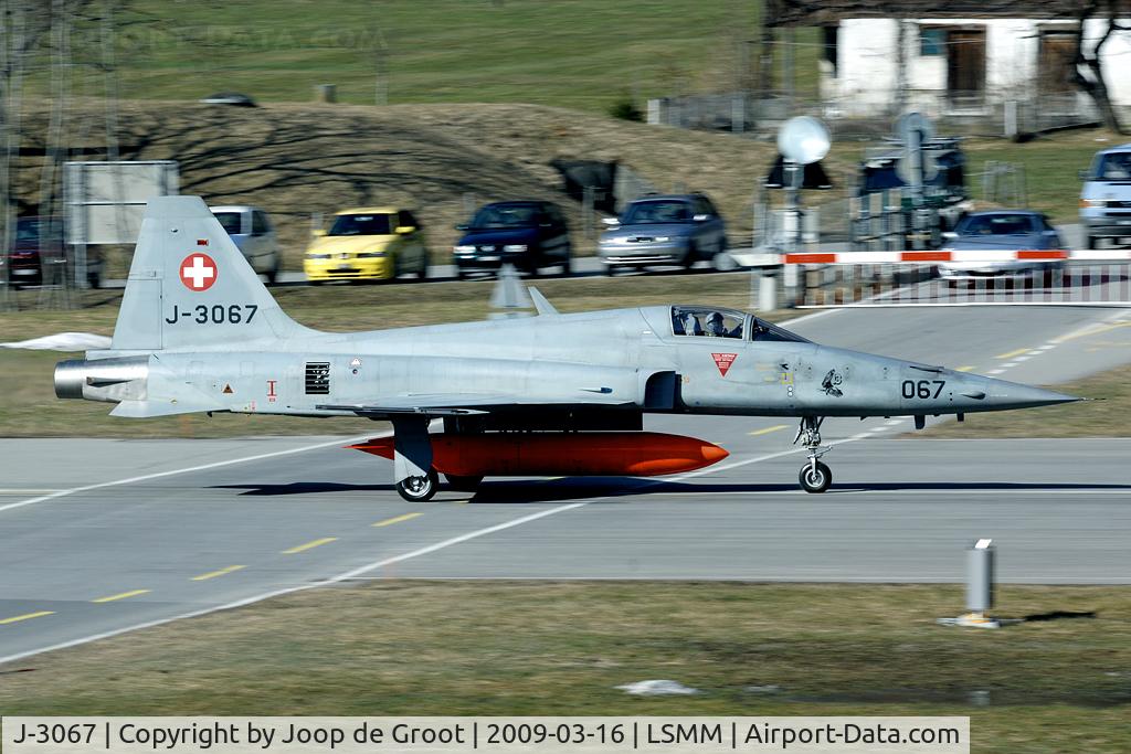 J-3067, Northrop F-5E Tiger II C/N L.1067, still with FlSt 13 badge.