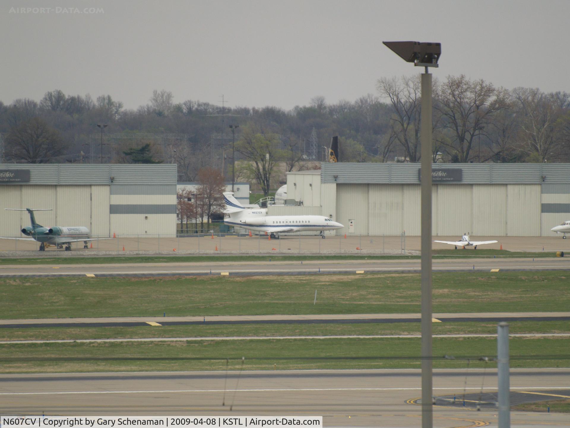 N607CV, 1997 Dassault Falcon 900EX C/N 25, ON NORTH END OF ST. LOUIS AIRPORT