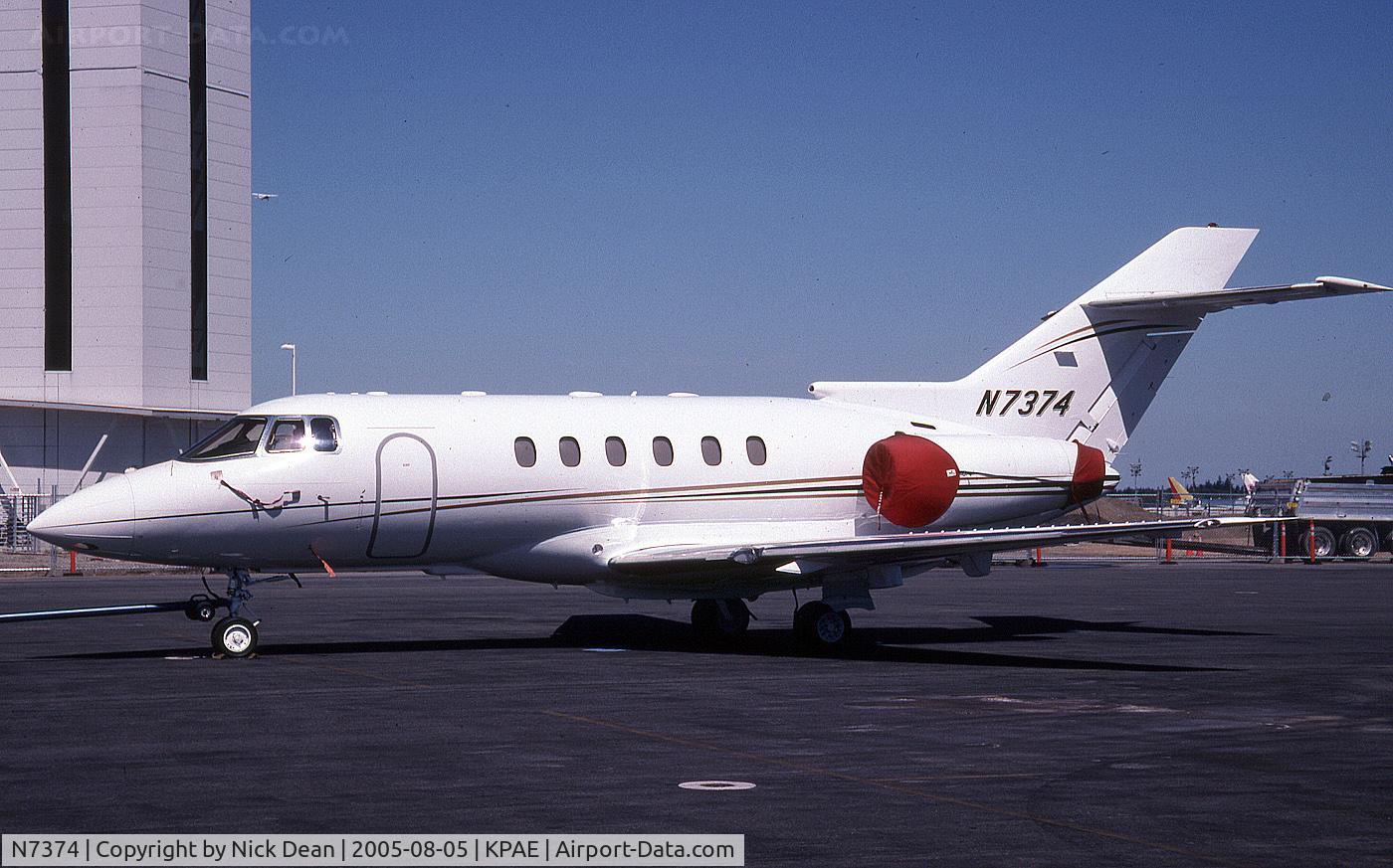 N7374, 2001 Raytheon Hawker 800XP C/N 258524, KPAE