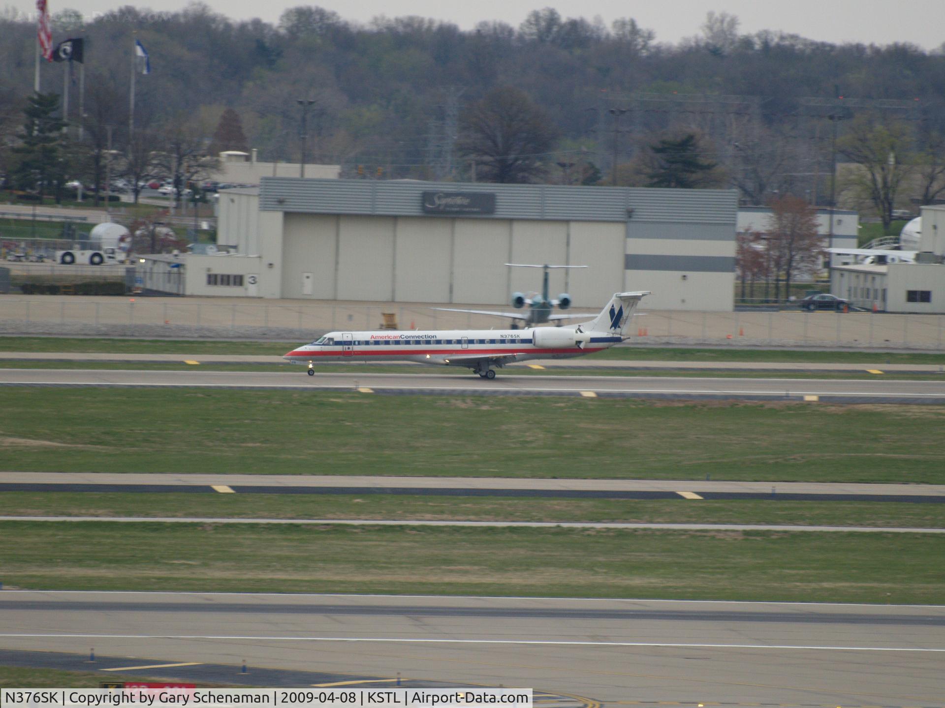 N376SK, 2002 Embraer ERJ-140LR (EMB-135KL) C/N 145578, JUS LANDED