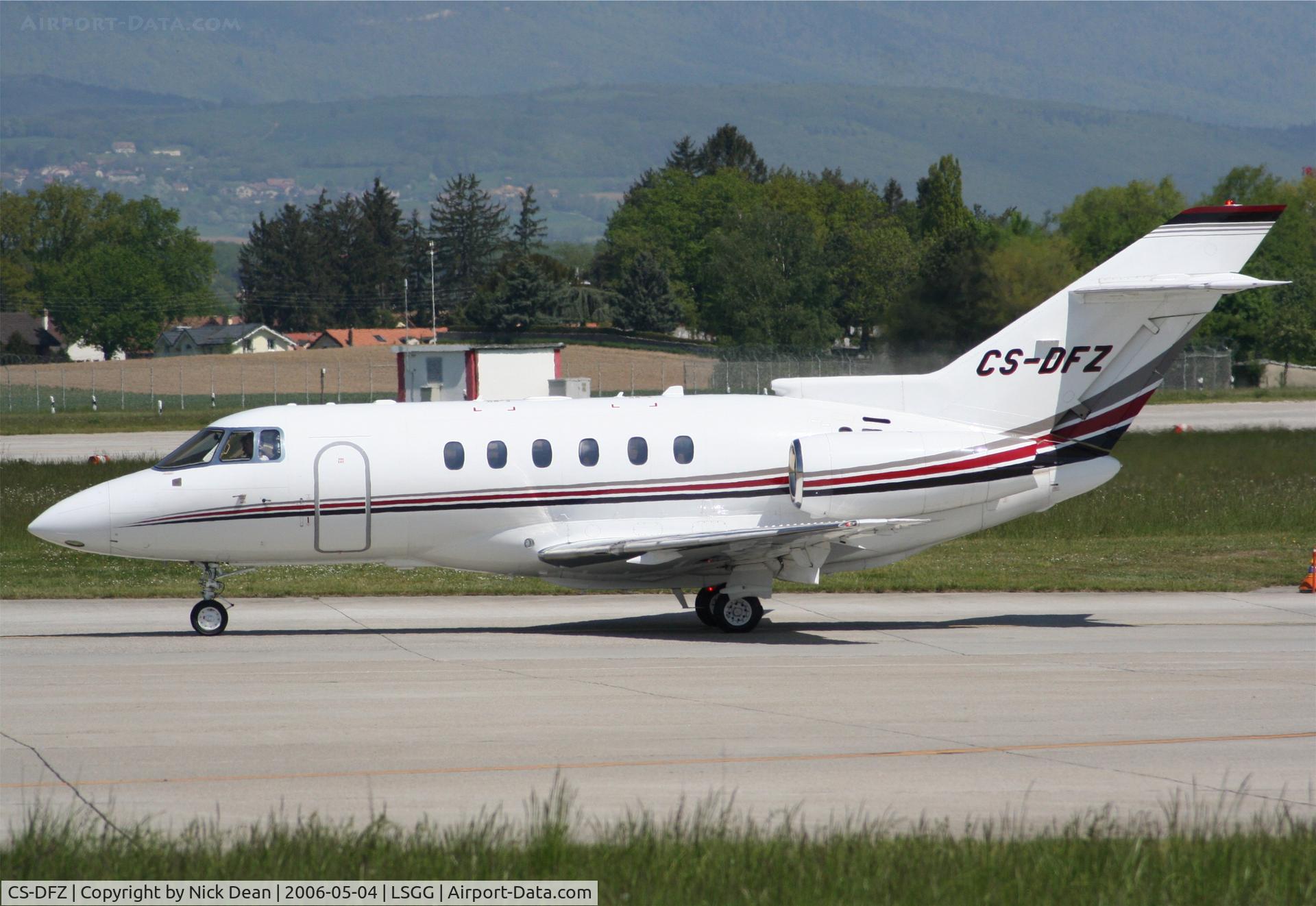 CS-DFZ, 2004 Raytheon Hawker 800XP C/N 258673, LSGG