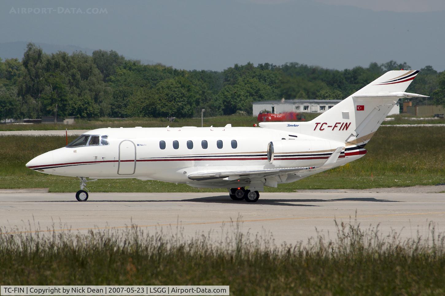 TC-FIN, 2005 Raytheon Hawker 800XP C/N 258742, LSGG