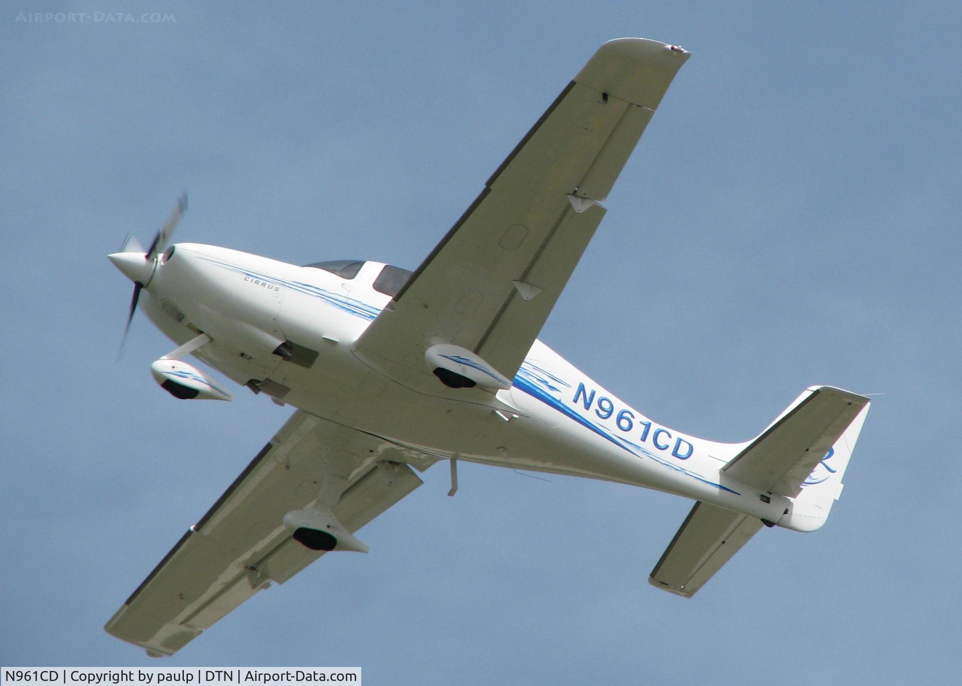 N961CD, 2006 Cirrus SR22 G2 C/N 1824, Off of 32 at Downtown Shreveport.