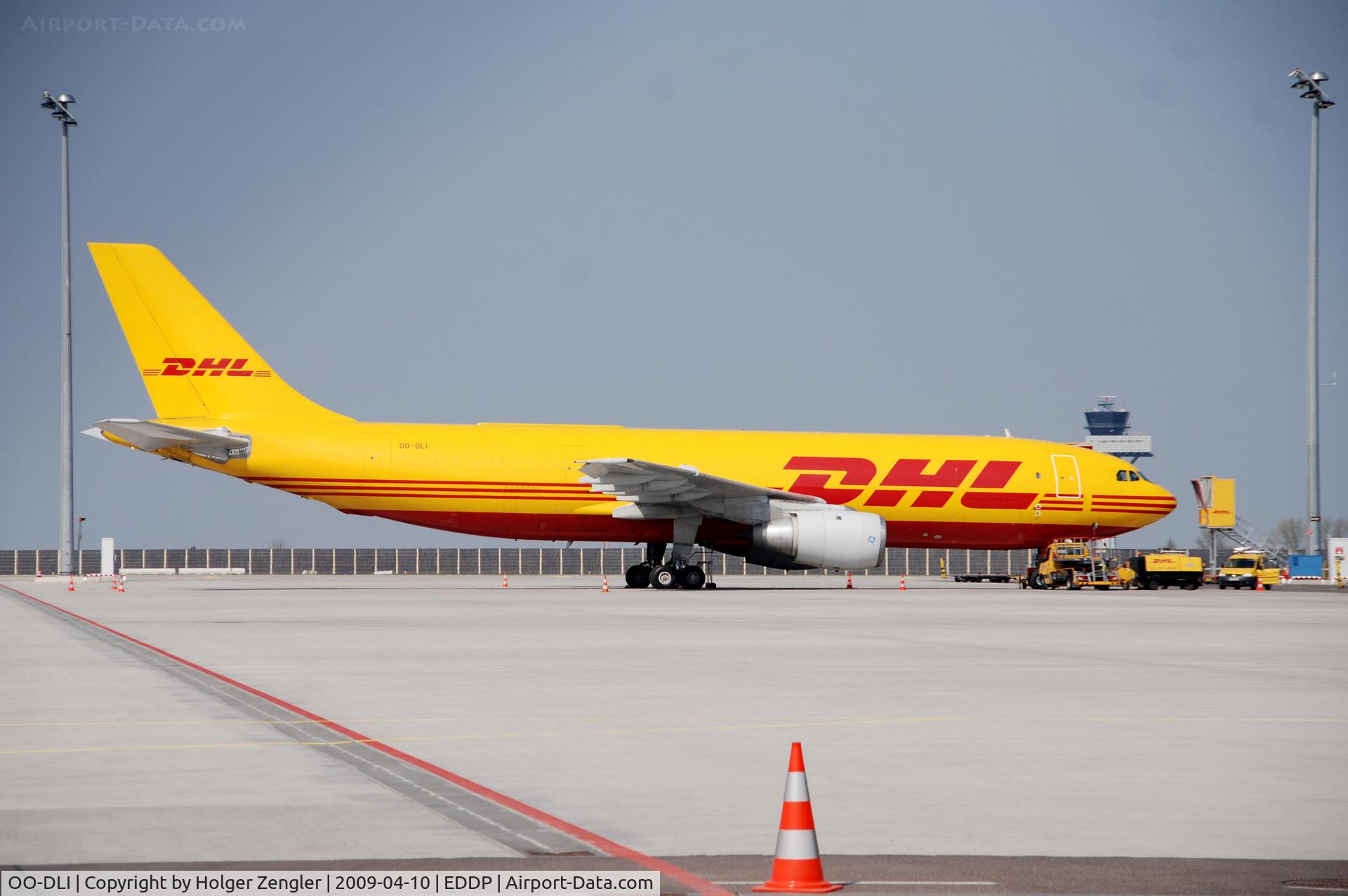 OO-DLI, 1982 Airbus A300B4-203(F) C/N 234, On a sunny afternoon at DHL Hub LEJ