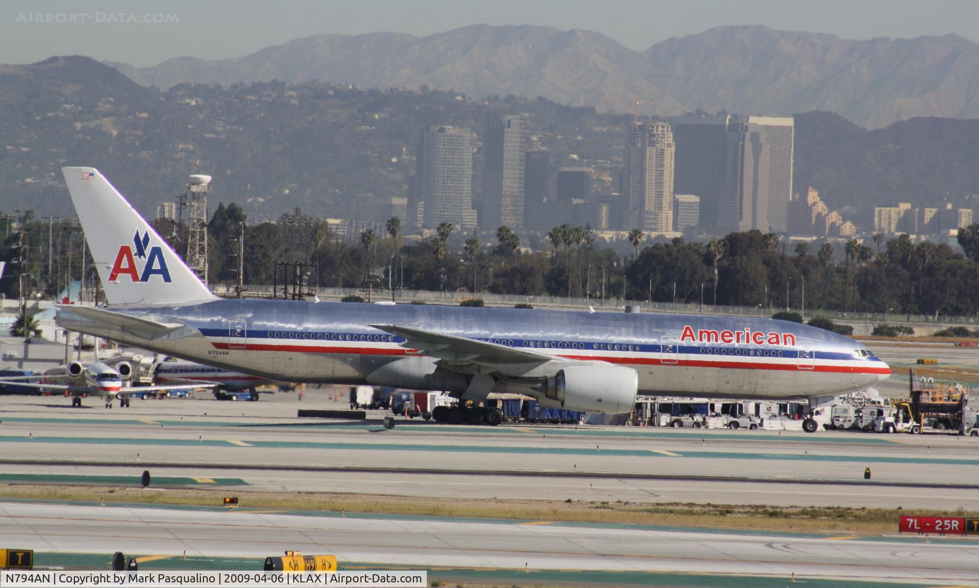 N794AN, 2000 Boeing 777-223 C/N 30256, Boeing 777-200