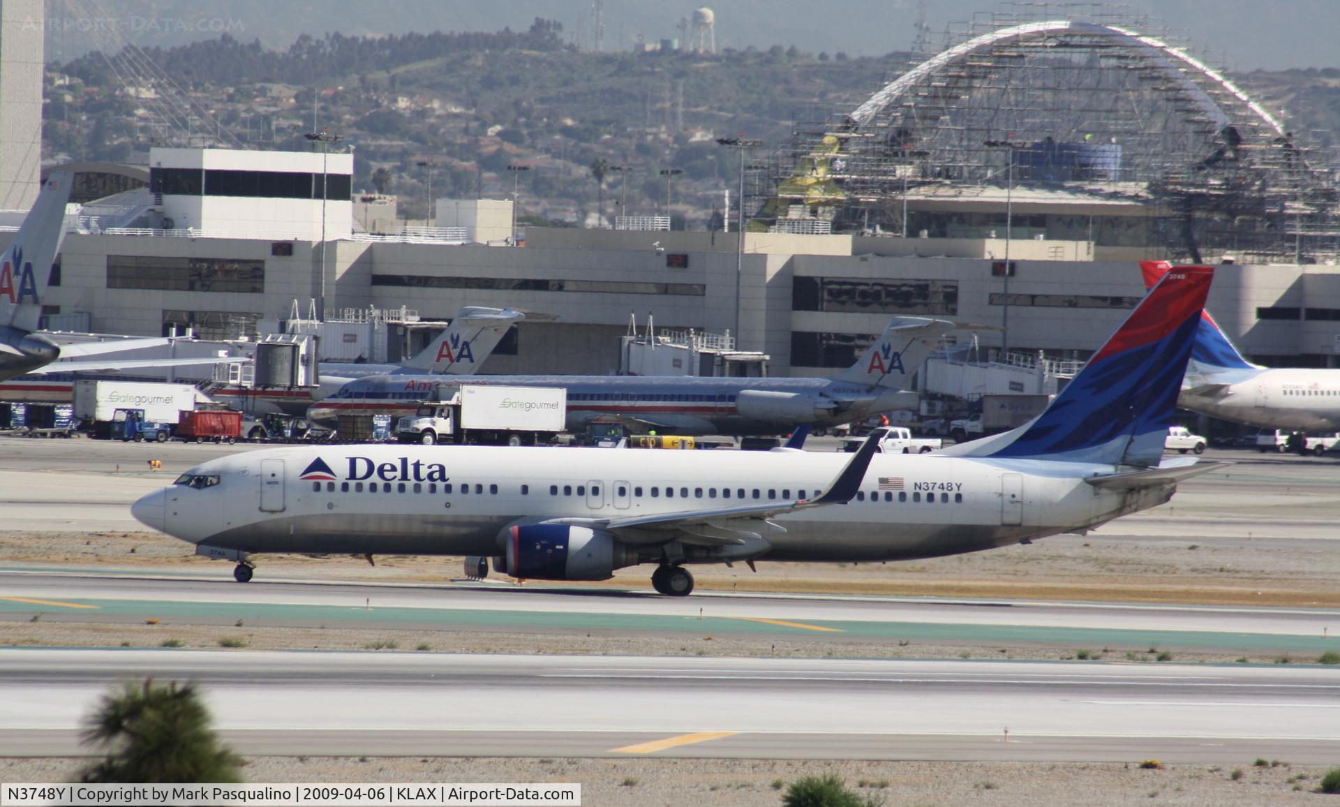N3748Y, 2001 Boeing 737-832 C/N 30489, Boeing 737-800