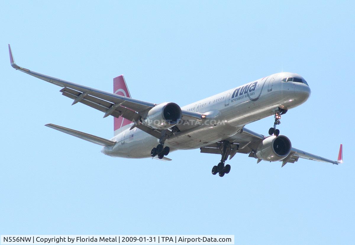 N556NW, 2002 Boeing 757-251 C/N 33392, Northwest 757-200