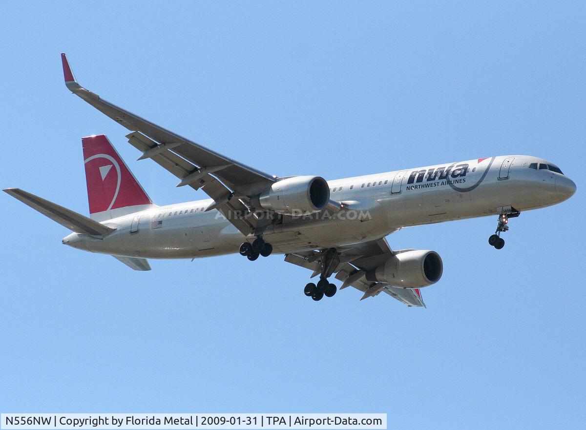 N556NW, 2002 Boeing 757-251 C/N 33392, Northwest 757-200