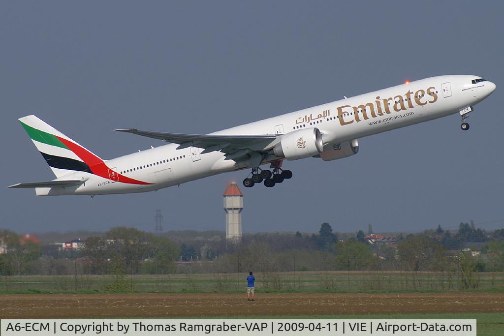 A6-ECM, 2009 Boeing 777-36N/ER C/N 37703, Emirates Boeing 777-300