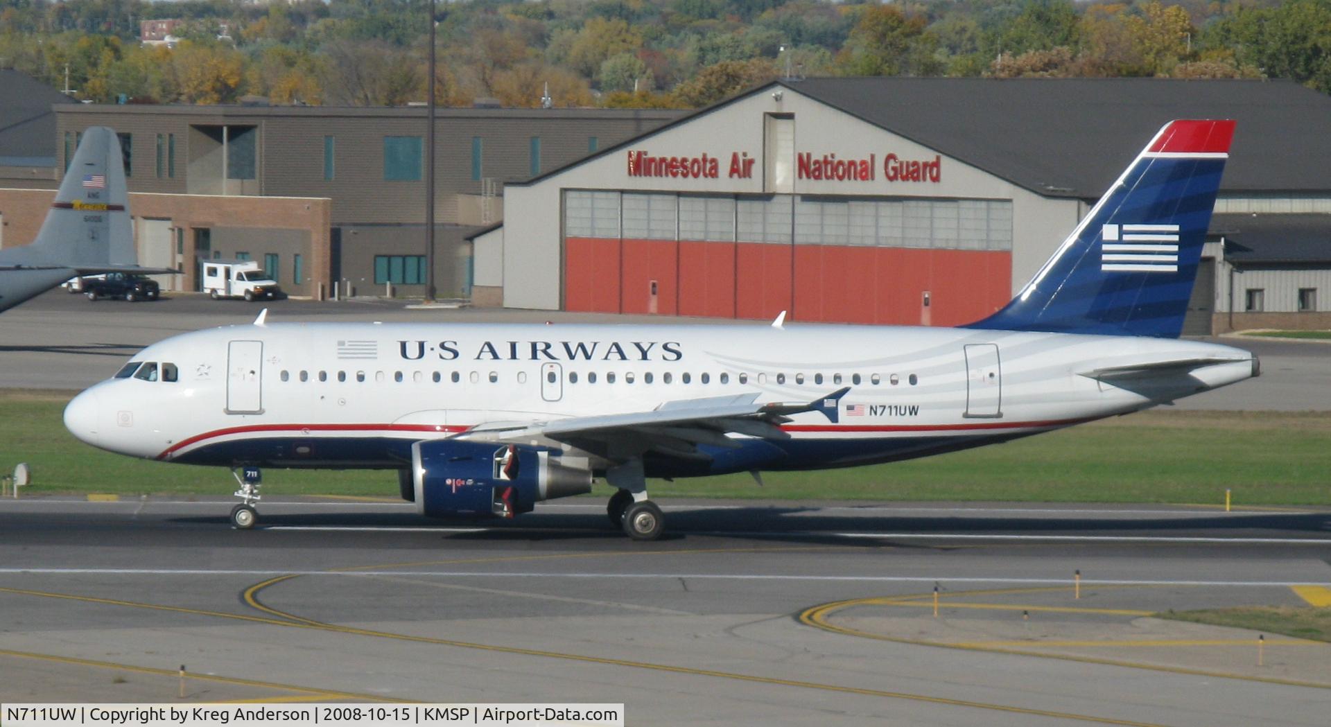 N711UW, 1999 Airbus A319-112 C/N 1033, After arrival in MSP.