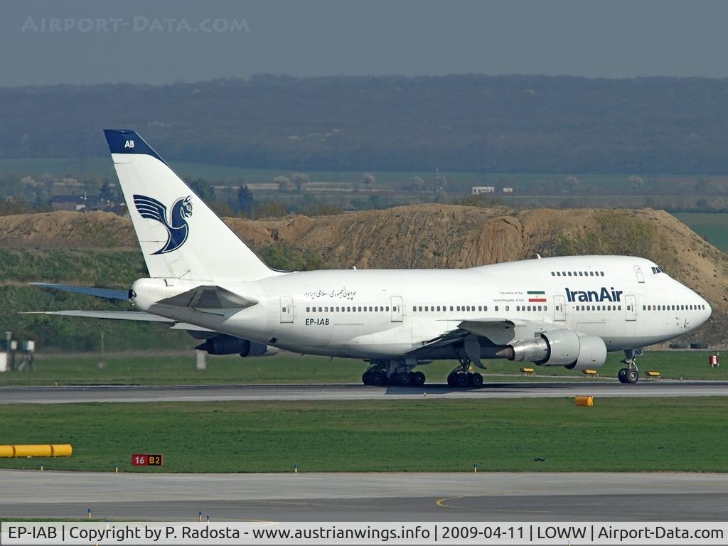 EP-IAB, 1976 Boeing 747SP-86 C/N 20999, Taking off from RWY 16 bound for THR