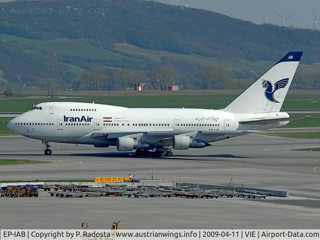 EP-IAB, 1976 Boeing 747SP-86 C/N 20999, Very nice this 