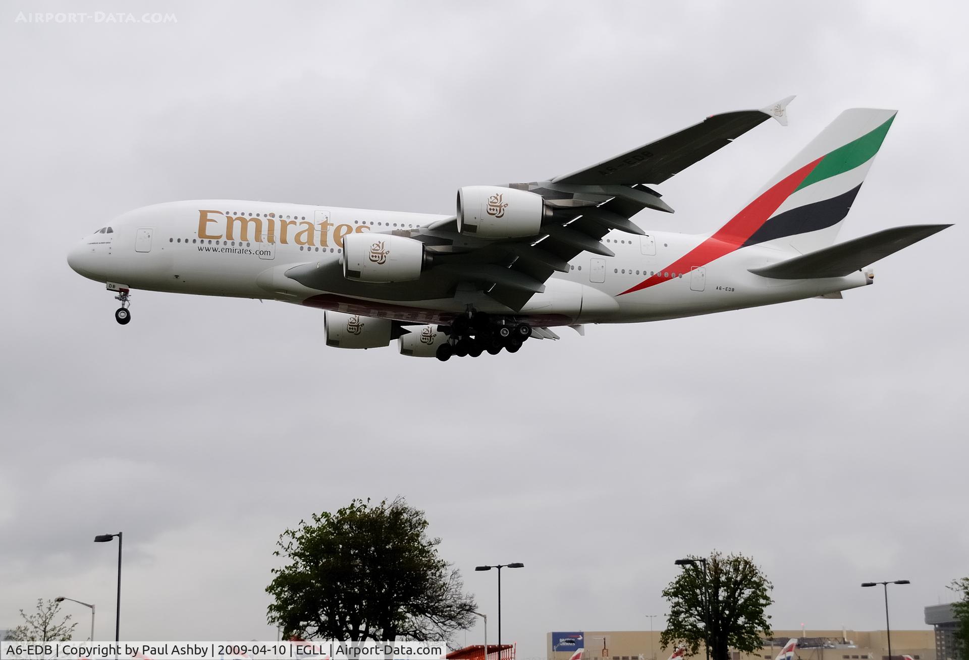 A6-EDB, 2008 Airbus A380-861 C/N 013, Airbus A380