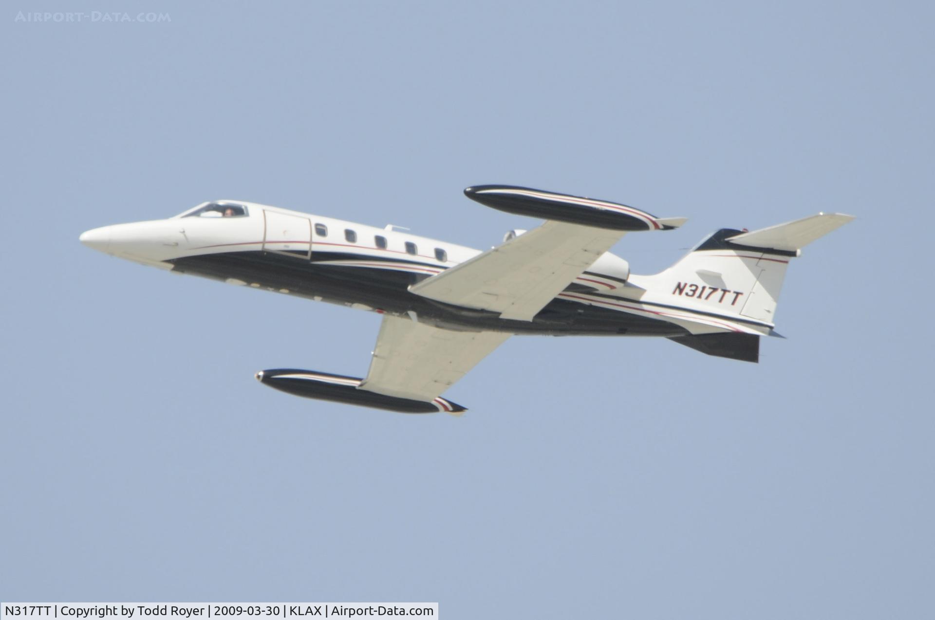 N317TT, 1980 Learjet 35A C/N 317, Departing LAX on 25L
