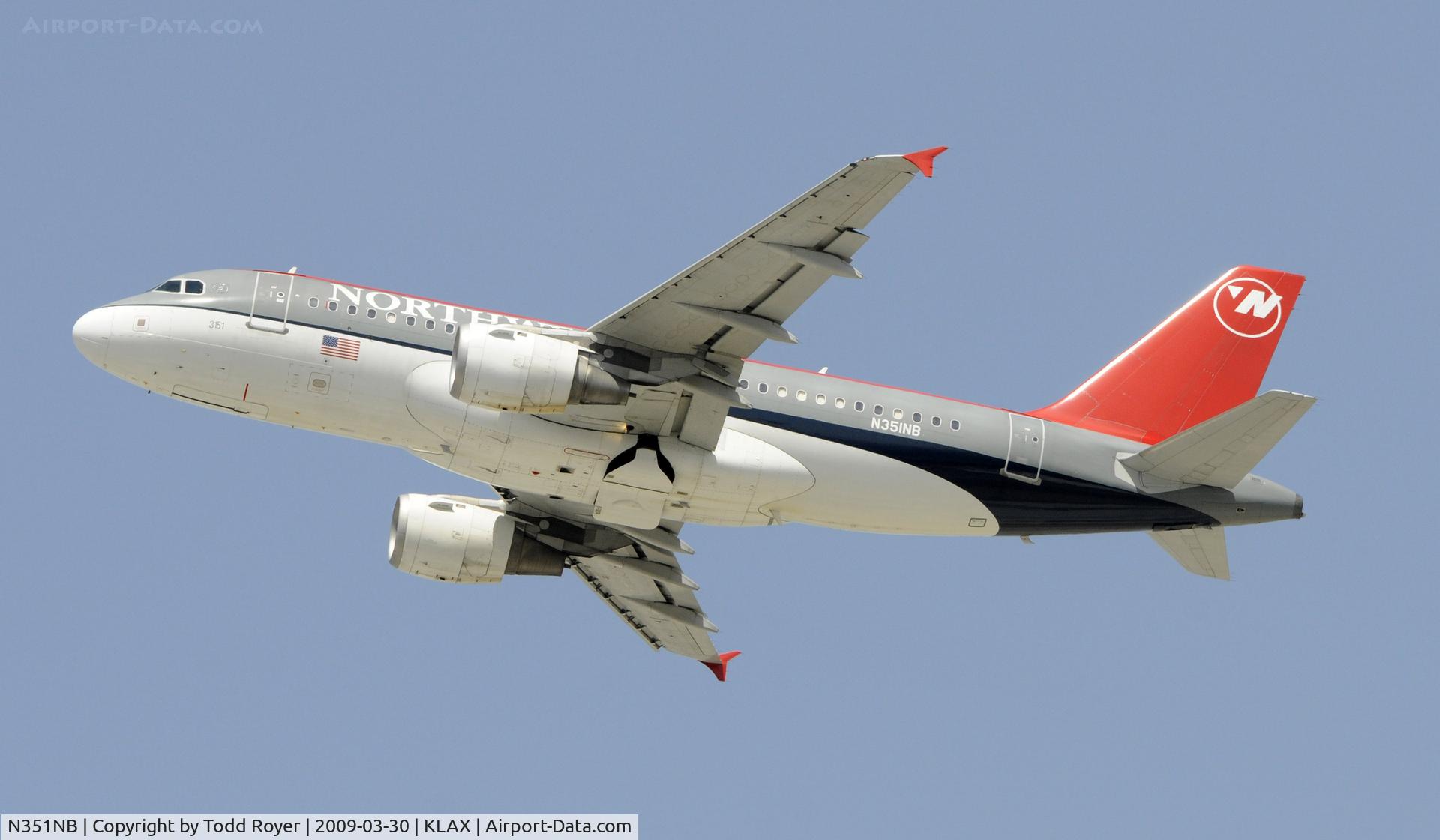 N351NB, 2002 Airbus A319-114 C/N 1820, Departing LAX on 25R