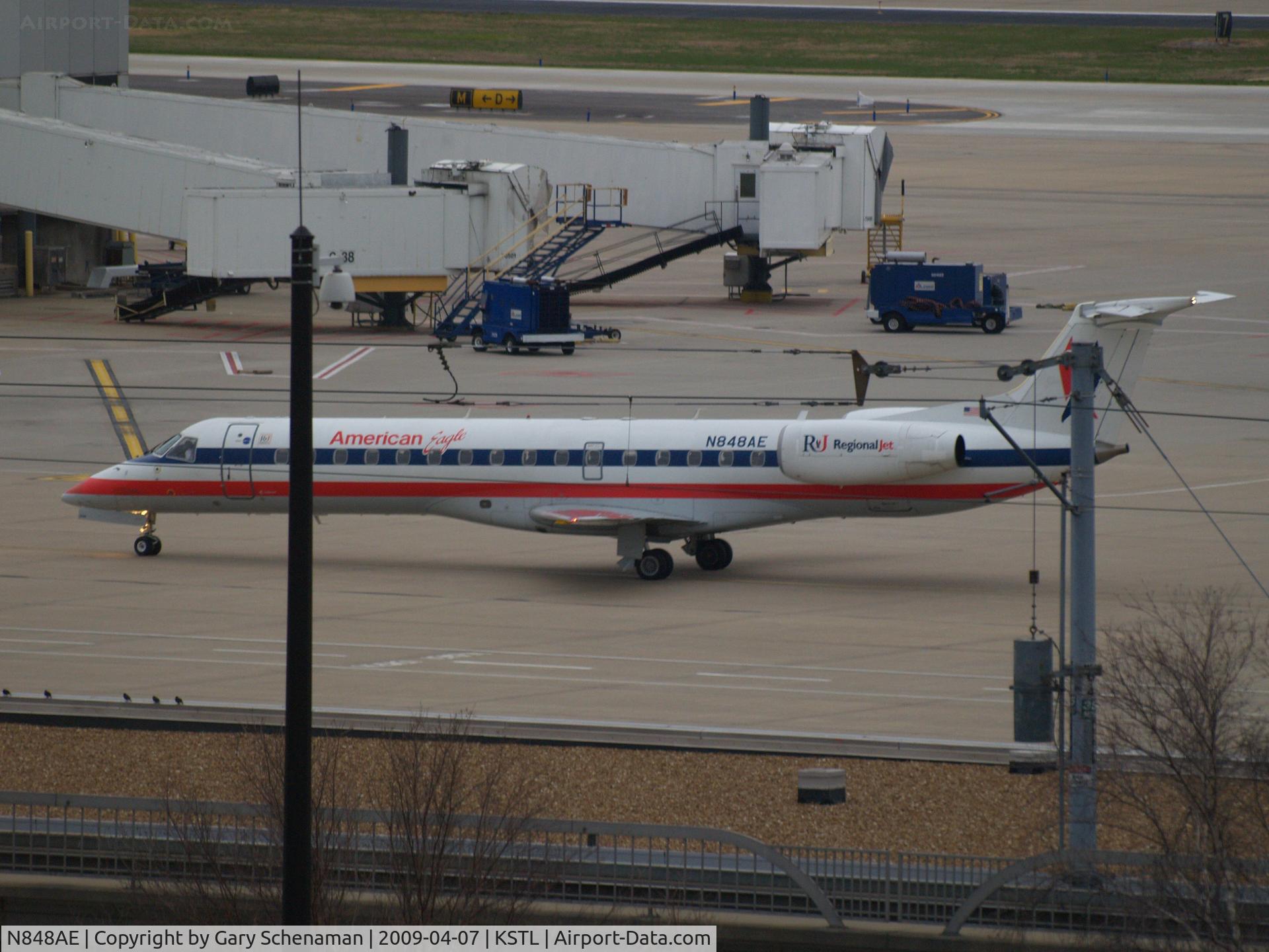 N848AE, 2003 Embraer ERJ-140LR (EMB-135KL) C/N 145710, HEADING TO TERMINAL