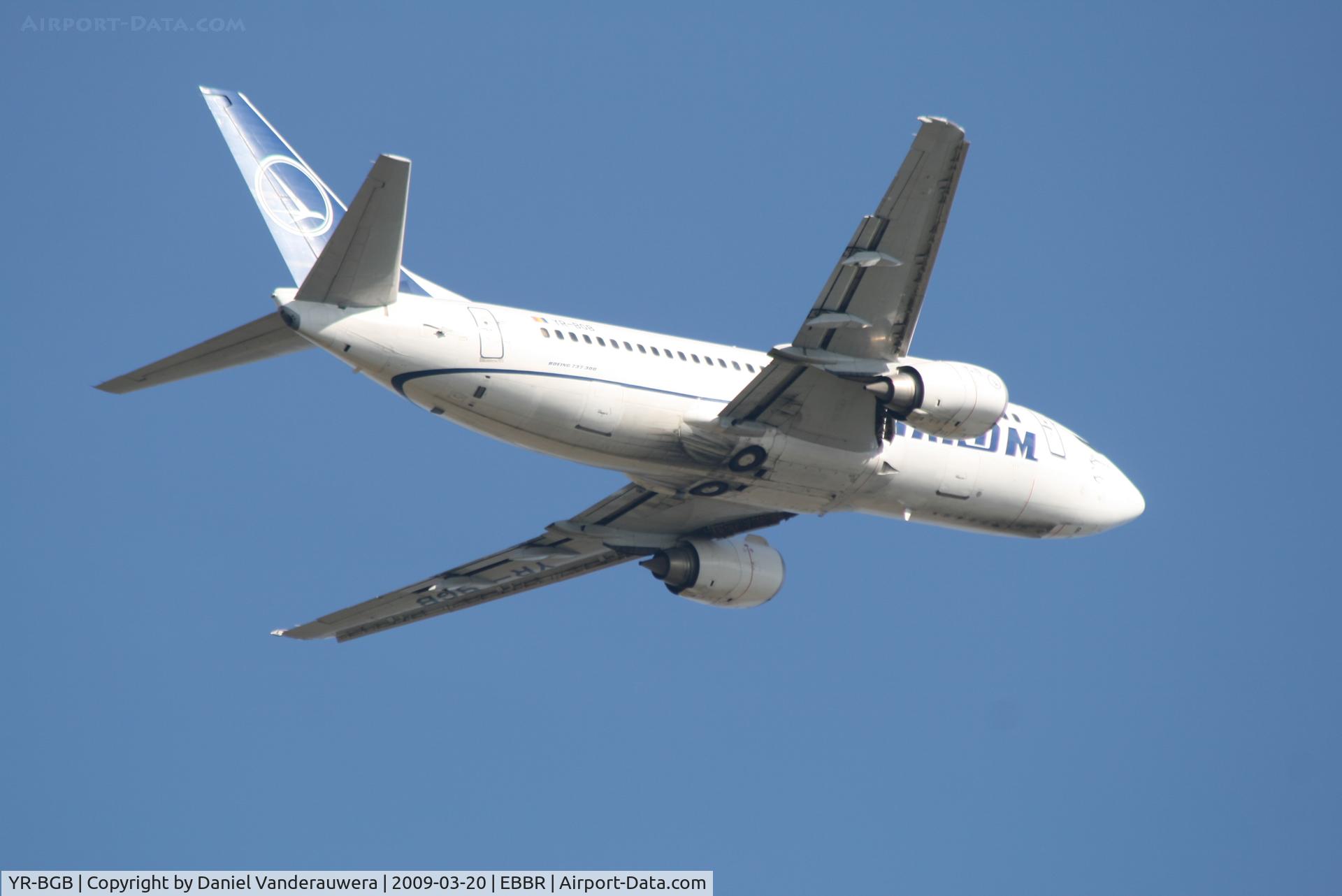 YR-BGB, 1993 Boeing 737-38J C/N 27180, taking off from rwy 07R