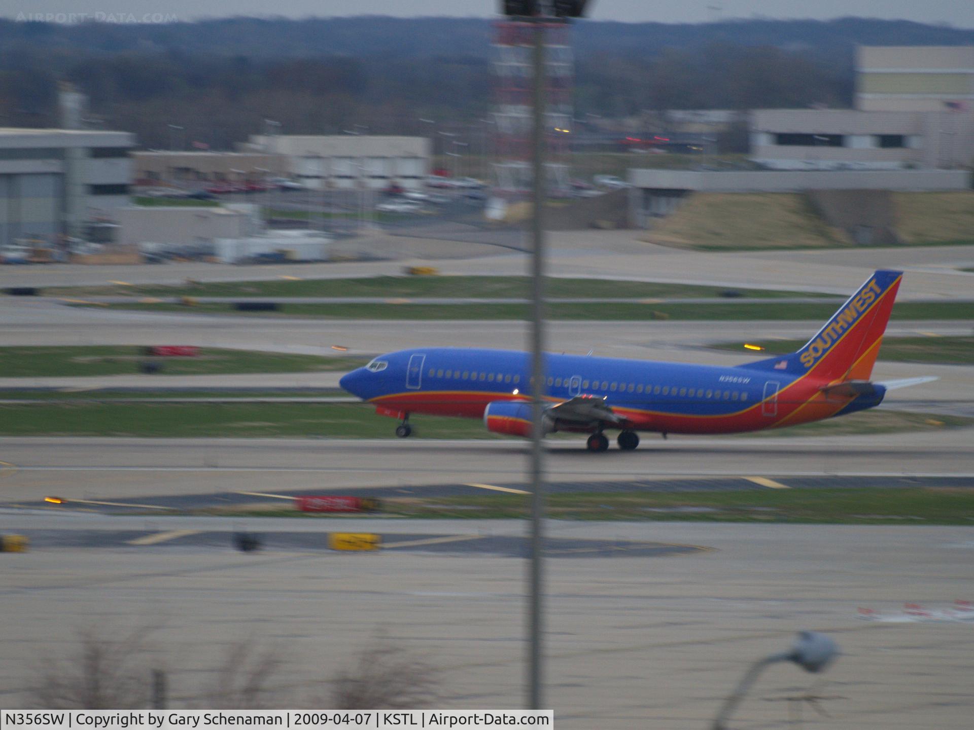 N356SW, 1991 Boeing 737-3H4 C/N 25251, TAKEOFF ROLL AT ST. LOUIS